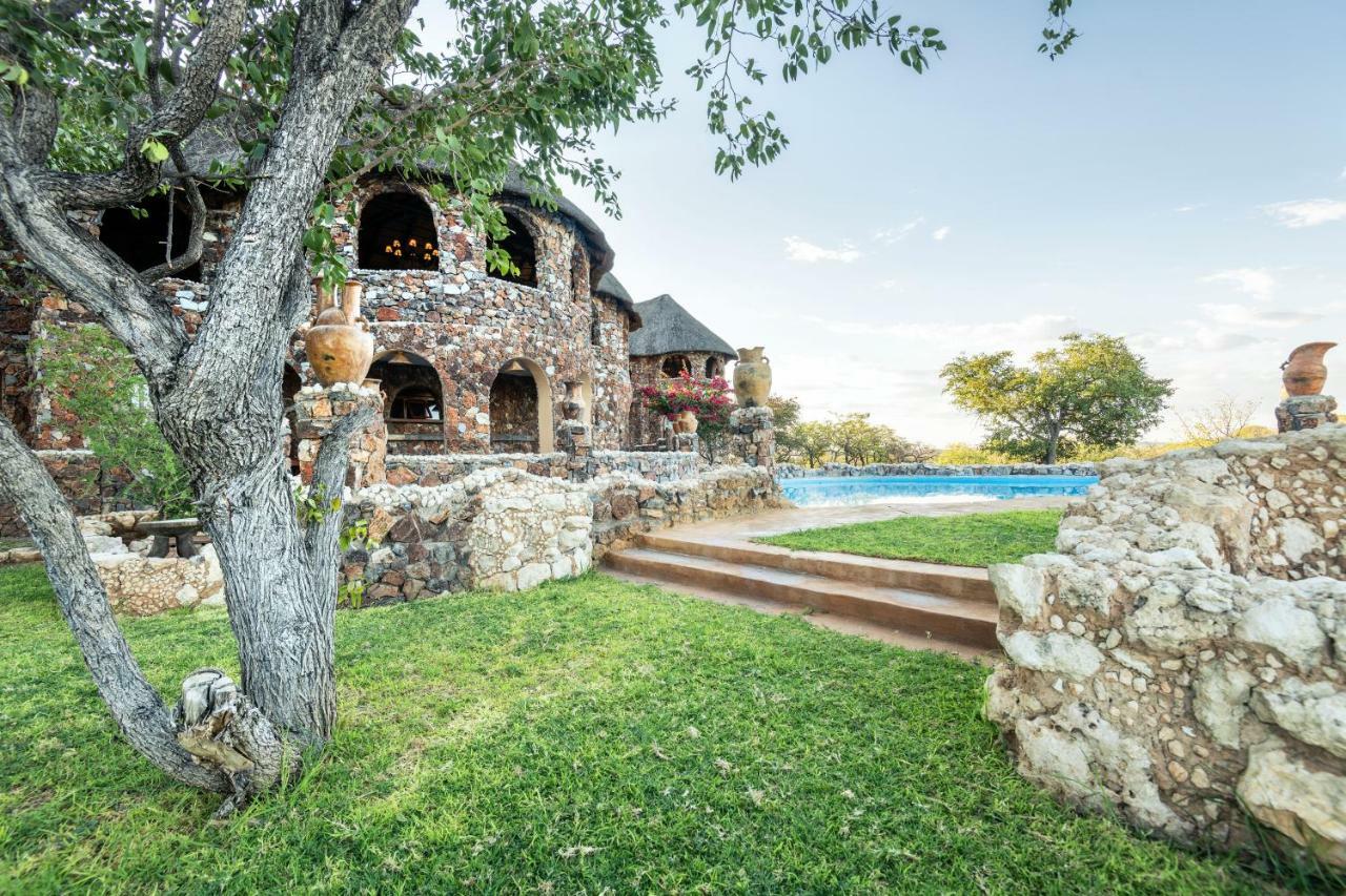 Eagle Tented Lodge & Spa Okaukuejo Zewnętrze zdjęcie