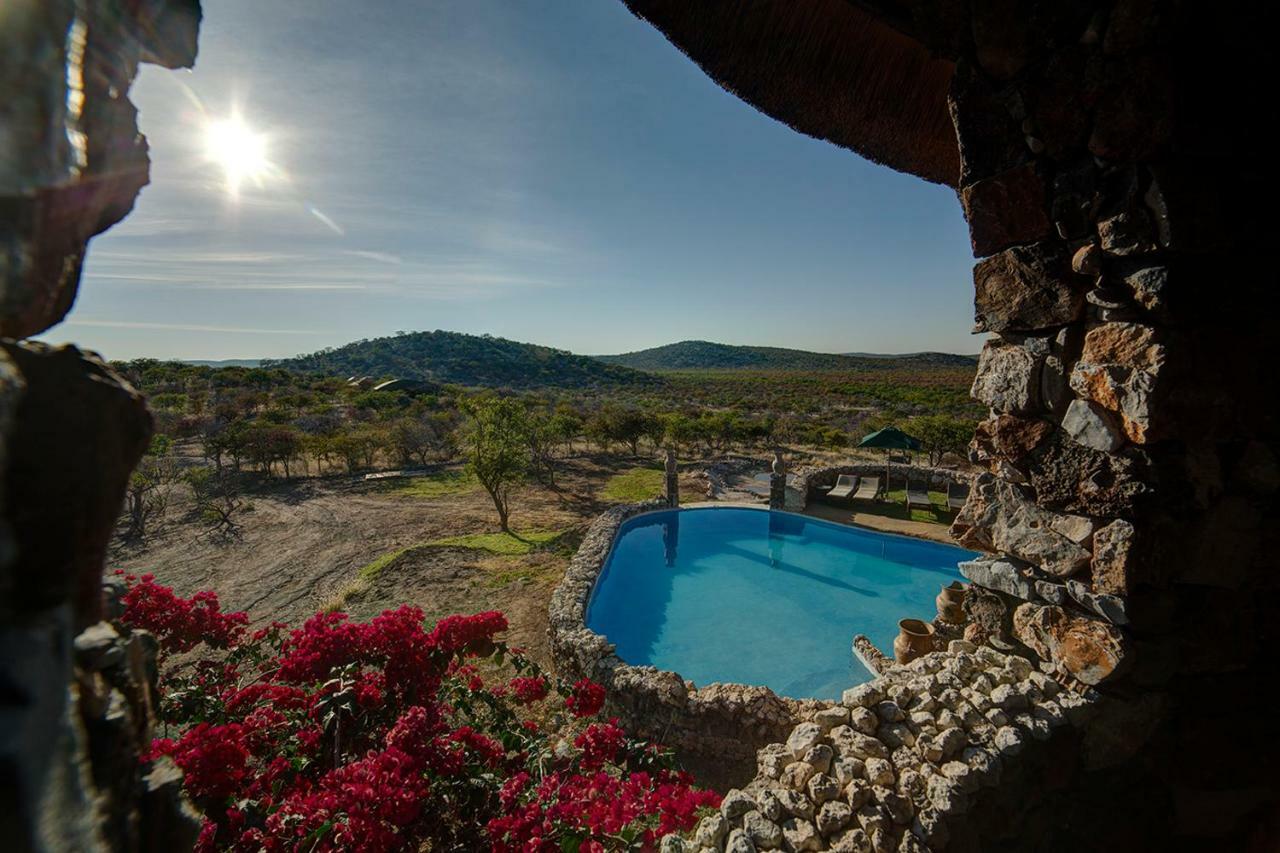 Eagle Tented Lodge & Spa Okaukuejo Zewnętrze zdjęcie