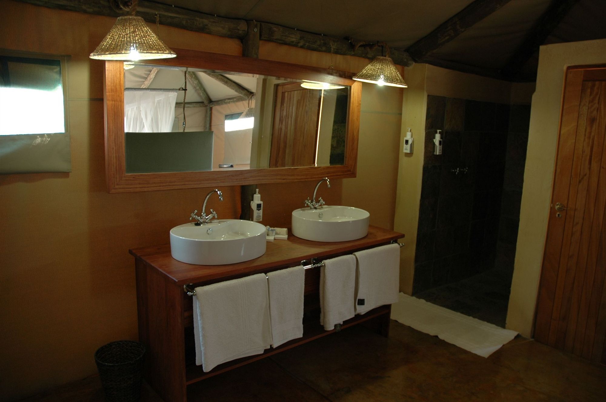Eagle Tented Lodge & Spa Okaukuejo Zewnętrze zdjęcie