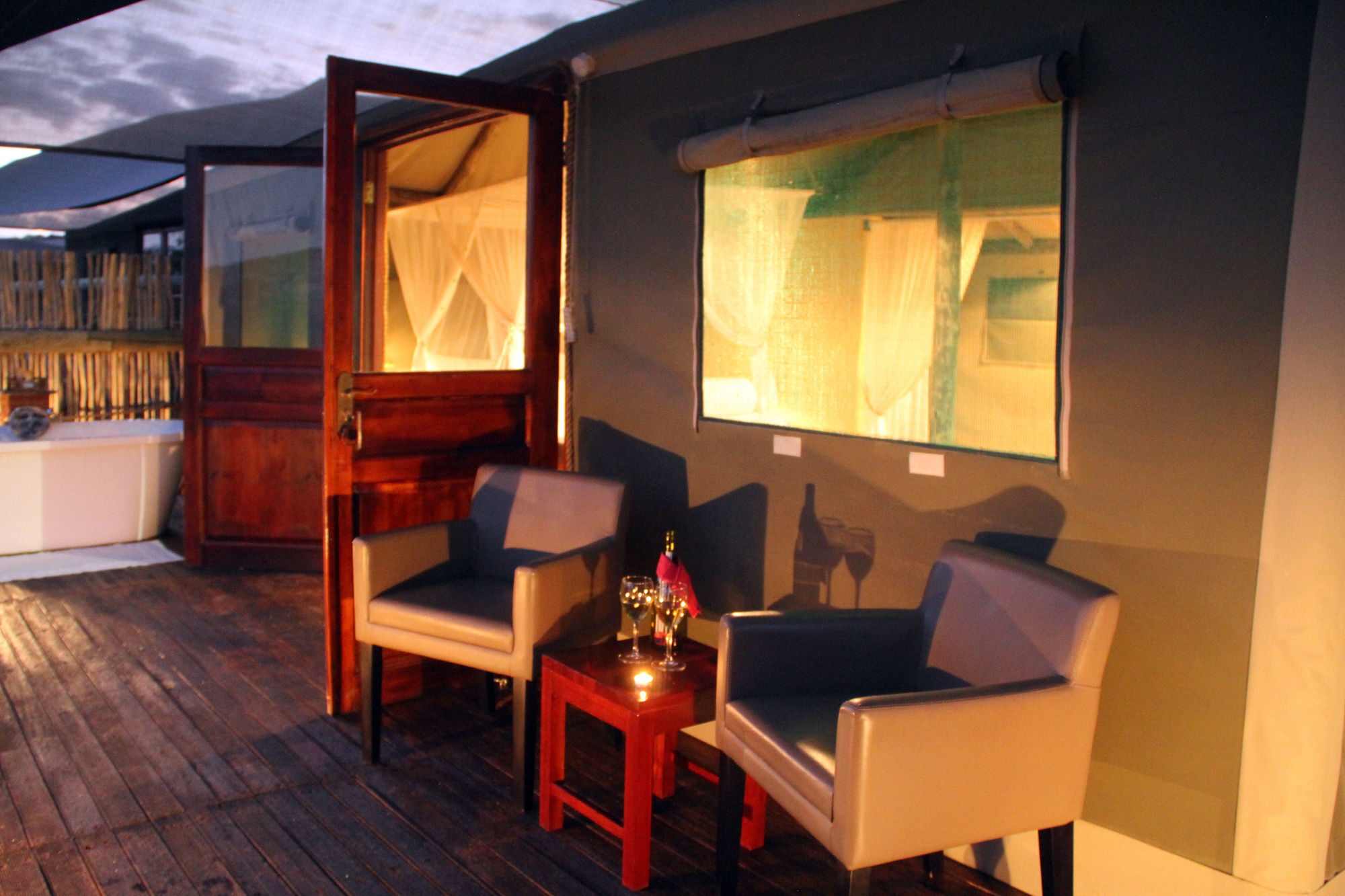 Eagle Tented Lodge & Spa Okaukuejo Zewnętrze zdjęcie